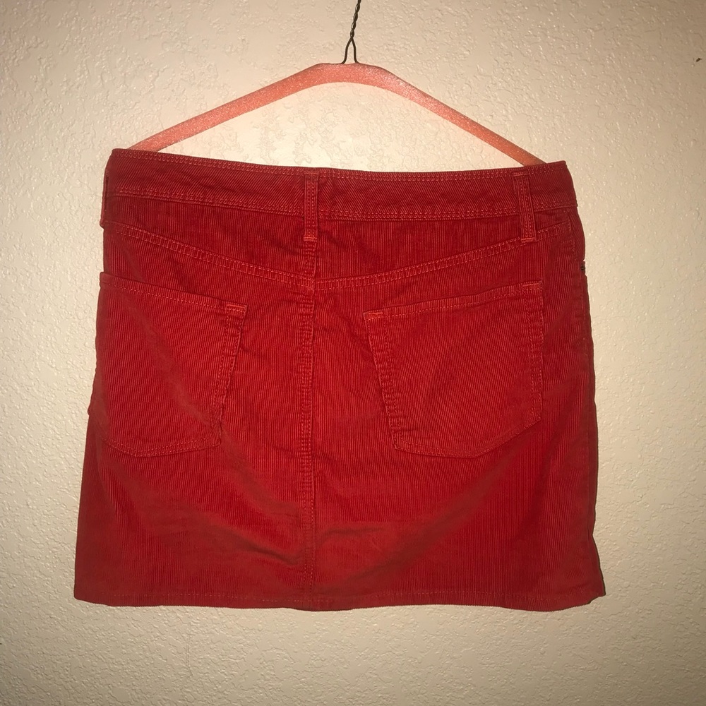 Skirt - Picture 2 of 3